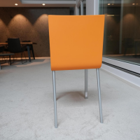einzelstuehle-vitra-stuhl-03-sitzschalenfarbe-mango-untergestell-pulverbeschichtet-silber-glatt-466-6