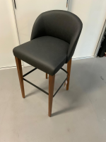 Tonon - Barhocker Libra Leder Schwarz Gestell Nussbaum Striemen Schwarz - 4