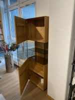 Anrei - Vitrine 750 Asteiche Gebürstet Natur Geölt Mit Glaseinlage Inklusive LED Beleuchtung - 4