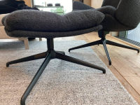 KFF - Lounge Sessel Arva Stoff Ascot Schwarz 2407 Sternfuß Struktur Schwarz Mit Wippmechanismus Inklusive Hocker - 4