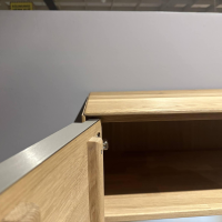 Mondo - Sideboard Natur Talvera Asteiche Massiv Gebürstet Weißgeölt Akzent Weißglas Griffe Edelstahloptik - 2