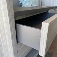 Molteni & C - Ankleide Gliss Master Korpus Böden Rückwand aus Zirbelkiefer Silber mit Beleuchtung - 3