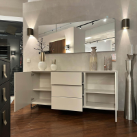 Rietberger Möbelwerke - Sideboard Deviso Lack Seidengrau Inklusive Wandspiegel Eckig Mit Beleuchtung - 7