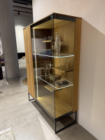 Team 7 - Vitrine Filigno Eiche Wild Naturöl Rauchglas Gestell Kufe Schwarz Matt - 4