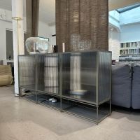 Ligne Roset - Vitrine Canaletto Front Klarglas Korpus Lack Bleigrau Inklusive LED Beleuchtung - 2