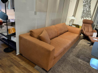 Marac - Sofa Brando 3-Sitzer Leder Anilina Brandy Orange Braun Füße Nickel Schwarz - 2