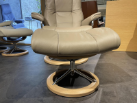 Stressless - Sessel Mayfair M Leder Batick Mole Beige Gestell Metall 40 Alu Poliert Fuß Signature Holz Eiche Mit Hocker - 5
