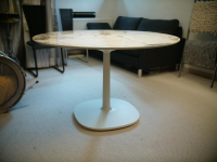 Kartell - Esstisch Multiplo Platte Weißer Marmor Gestell Druckgegossenes Aluminium Matt Lackiert Weiß - 2