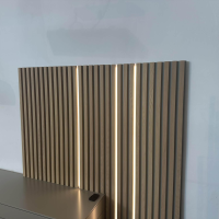 Sudbrock - Wohnwand Goya Lack 405 Muschelgrau Lamellenpaneel Eiche Milk Inklusive Beleuchtung Mit Fernbedienung - 3