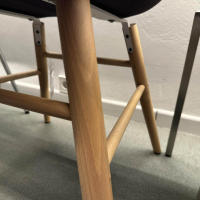 Kristalia - Armlehnstuhl Elephant Stoff Divina 3 393 Dunkelbraun Gestell Buche - 4