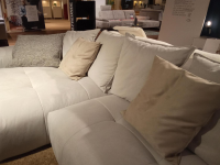 Raum.Freunde - Ecksofa CRF Palazzina Stoff 1M Key West Light Grey Grau Füße Kunststoff Schwarz Inklusive Kissen - 4