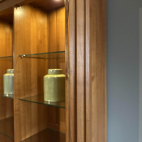 Form Exclusiv - Vitrine Bordeaux 170610 Euro Kirsche Zeder Samtreflex Beschläge Poliert Und Vernickelt Inklusive LED Beleuchtung - 2