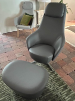 B&B Italia - Relaxsessel Harbor Laidback Leder 02 19Grau mit Hocker inkl. Kopfstütze - 2