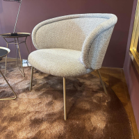 Freifrau - 2er Set Stuhl Ona Cocktail Stoff Sahco Safire 0004 Grau Gestell Stahl Messing Grau - 6