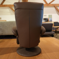 himolla - TV armchair Easyswing cover leather 24 Longlife mud brown foot plate covered - 7