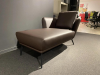 Christine Kröncke - Loungesessel Nona Leder 301 Comfort Marrone Braun Füße Metall Schwarz Pulverbeschichtet - 7