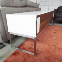 Pönnighaus - Sound-Lowboard Holz Weiß Gestell Metall - 4