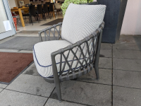 B&B Italia - Outdoorsessel Erica Stoff Elisir 820 Blau Creme - 2