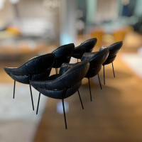 Freifrau - 6er Set Armlehnstühle Marie Leder Adora Ebony 95001 Schwarz Gestell 4-Fuß Stahlgestell Schwarzchrom ME400 - 4