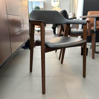 Conde House - Stuhl Ten Leder Schwarz Gestell Nussbaum Massiv - 6