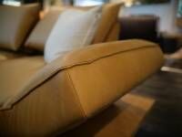 2-sitzer-sofas-koinor-sofa-phoenix-leder-c-revolution-mustard-plateau-wildeiche-mit-drehstop-308-01-10
