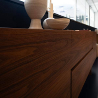 Riva1920 - Sideboard Aki Nussbaum Geölt Mit 2 Türen Und 2 Schubladen - 2