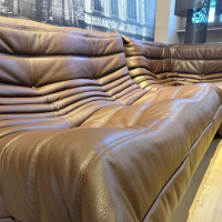 Ligne Roset - Ecksofa Togo Leder Kyoto Chataigne Braun - 2