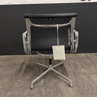einzelstuehle-vitra-stuhl-aluminium-chair-ea108-bezug-schwarz-gestell-aluminum-verchromt-423-03-4