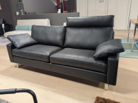 COR - Sofa Conseta 2-Sitzer Leder 286 Schwarz Kufen Verchromt mit 2 Armlehnkissen - 4