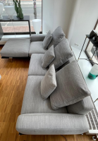 Poltrona Frau - Ecksofa Let It Be Stoff Gange AA2 Grau Gestell Leder SC 20 Inchiostro Schwarz Füße Metall - 6