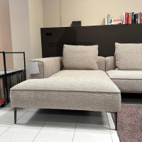 Jori - Wohnlandschaft Loungeville Landscape Stoff Axil C0003 Beige Braun Fuß Bronze Schwarz Matt Lackiert Mit Kissen - 5