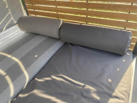 Gloster - Doppelliege Lodge Cabana Rahmen Aluminium Meteor Schwarz Pulverbeschichtet Stoff Blend Fog Grau Rücken Holz Teak - 2