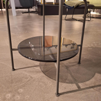 Rolf Benz - Beistelltisch 947 Nussbaum Massiv Ablageplatte Glas Grau Gestell Lackiert Umbragrau - 5