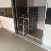 Raumplus - Schiebetürenschrank Front Weiß Matt Strukturiert Korpus Grau Mit Hochwertiger Inneneinteilung - 8