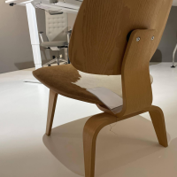 einzelstuehle-vitra-stuhl-plywood-group-lcw-chair-holzuntergestell-esche-natur-sitzschalenfarbe-fell-7