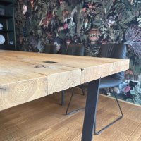 Janua - Tisch BB11 Clamp Platte Eiche Altholz Natur Geölt Füße RAL 9005 Tiefschwarz Schwarz Pulverbeschichtet - 5