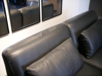 2-sitzer-sofas-bruehl-sofa-roro-medium-anilinleder-pearl-5707-farbe-10-schwarz-chromgestell-5