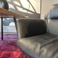 KFF - 4er-Set Stuhl Faye Leder Milano 260 Schwarz 4 Fuß Rundrohrgestell Struktur Schwarz M02 - 6