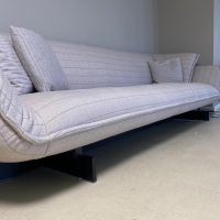 3-sitzer-sofas-cassina-sofa-beam-stoff-grau-metall-schwarz-423-01-64219-6