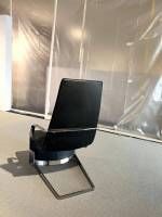 Ligne Roset - Sessel Flip Leder Toro Noir V Schwarz mit Hocker - 9