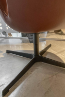 Fritz Hansen - Sessel Swan Leder Grace Chestnut Braun 4 Fuß Kreuzgestell Schwarz Drehbar - 4