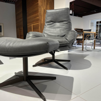 Bielefelder Werkstätten - Sessel Daron Leder Java Vulcano Grau Sternfuß Metall Bronze Matt Inklusive Hocker - 4