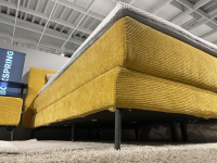 Hukla - Boxspringbett Highland R Stoff Maranta Curry Gelb Fuß W010 Metall Schwarz Inklusive Nachtkonsolen - 8