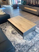 Loddenkemper - Couchtisch Linee Living LS24 Galano Lack Terrabraun Grau Braun Absetzung Eiche Wellenoptik Füße Metall Schwarz - 5