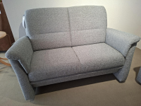 Gruber - 2er Set Sofa Bornholm Stoff Q2 200 Eisengrau Füße Aluminium Matt - 7