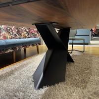 Nouvion - Esstisch Alcedo Platte Nussbaum Waldkante Öl Gestell Xena Metall Epoxid Schwarz Pulverbeschichtet - 2