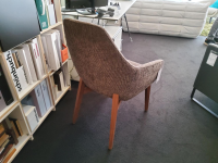 Montis - Stuhl Vico Stoff Aldo 2 Braun Gestell Nussbaum Massiv - 6