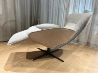 Jori - Relaxsessel Daydreamer Außenseite Leder Nubuck Cream Innen Stoff Grau - 3