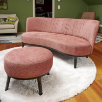 Bielefelder Werkstätten - Sofa Polo Cocktail Stoff JAB Silas 1030 064 Rosa Gestell Esche Schwarz Gebeizt Mit Hocker - 2