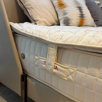 Treca Interiors - Polsterboxspringbett Margot Leder Naturale Kit Beige Grau Füße Schwarz Inkl. Matratzen Und Topper - 4